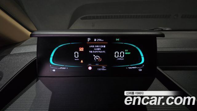 Hyundai Staria 2025 — photo 11