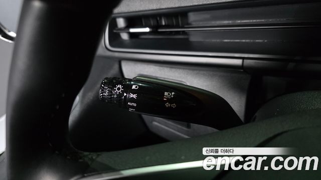 Hyundai Staria 2025 — photo 21