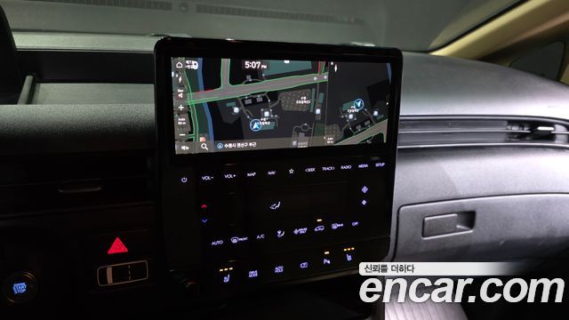 Hyundai Staria 2025 — photo 22