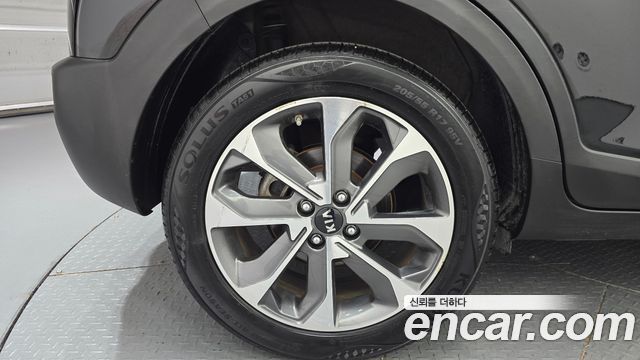 Kia Stonic 2018 — photo 5
