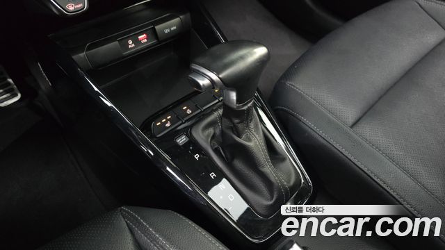 Kia Stonic 2018 — photo 12