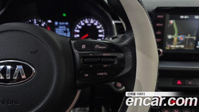 Kia Stonic 2018 — photo 23