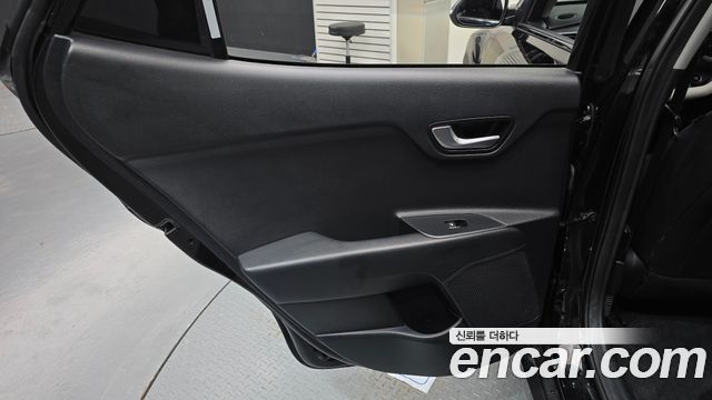 Kia Stonic 2018 — photo 15