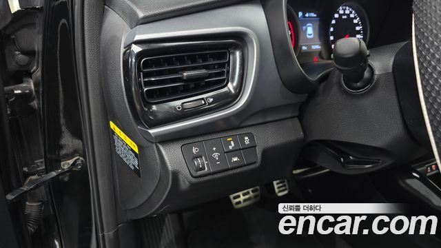 Kia Stonic 2018 — photo 29