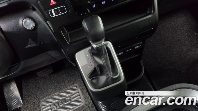 Hyundai Staria 2022 — photo 12