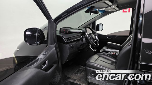 Hyundai Staria 2022 — photo 13