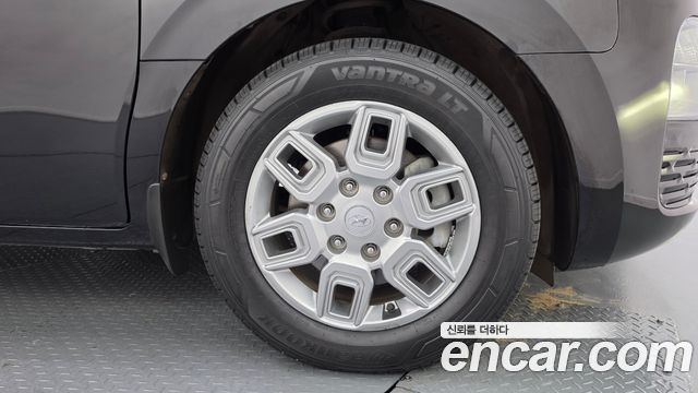 Hyundai Staria 2022 — photo 7