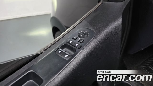 Hyundai Staria 2022 — photo 27