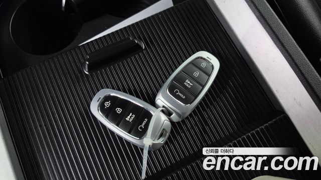 Hyundai Staria 2022 — photo 28