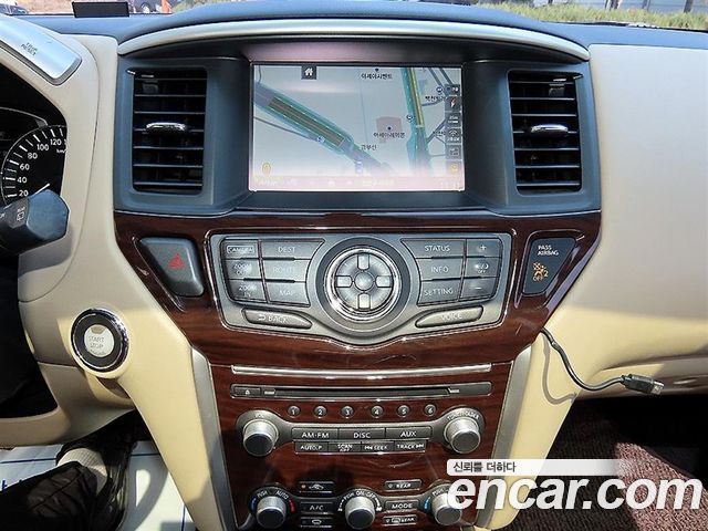 Nissan Pathfinder 2016 — photo 14
