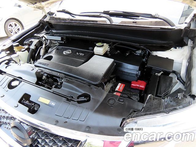 Nissan Pathfinder 2016 — photo 19