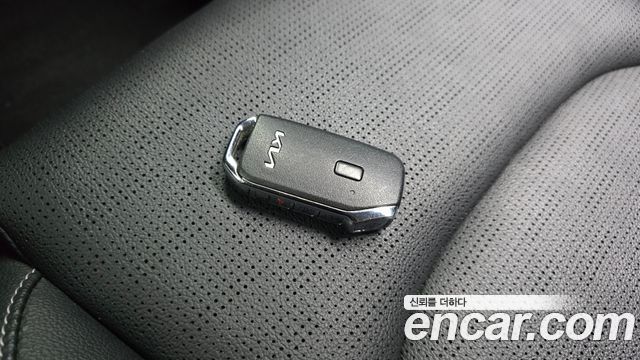 Kia K3 2022 — photo 22