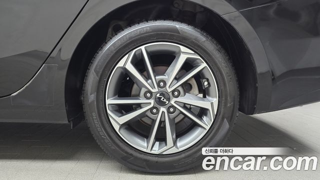 Kia K3 2022 — photo 7
