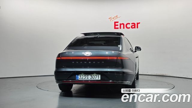 Hyundai Grandeur 2023 — photo 4