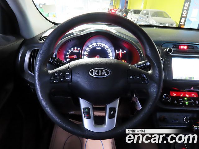 Kia Sportage 2012 — photo 10