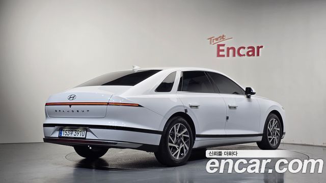 Hyundai Grandeur 2023 — photo 2