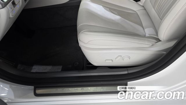 Hyundai Grandeur 2023 — photo 30