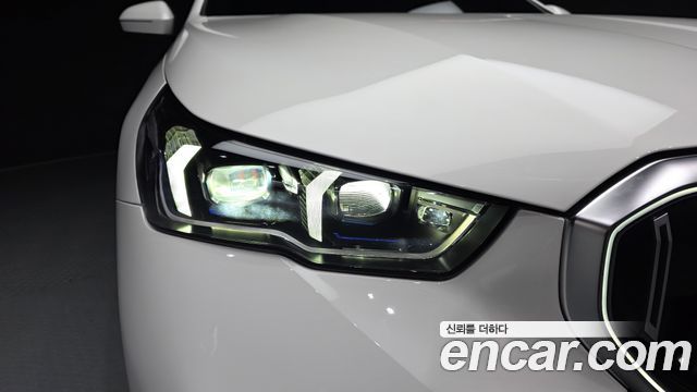 BMW 5-Series 2024 — photo 8