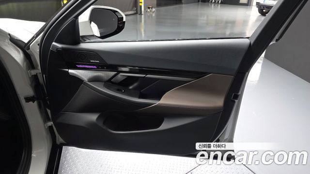 BMW 5-Series 2024 — photo 14