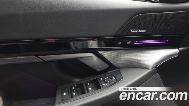 BMW 5-Series 2024 — photo 29