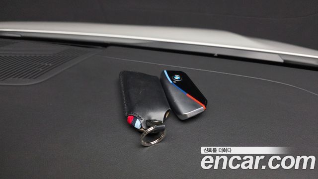BMW 5-Series 2024 — photo 30