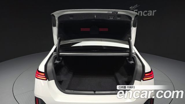 BMW 5-Series 2024 — photo 33