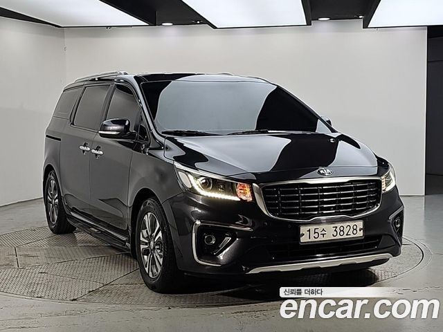 Kia Canival 2019 — photo 2