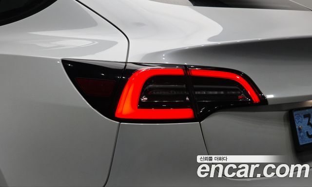 Tesla Model 3 2022 — photo 9