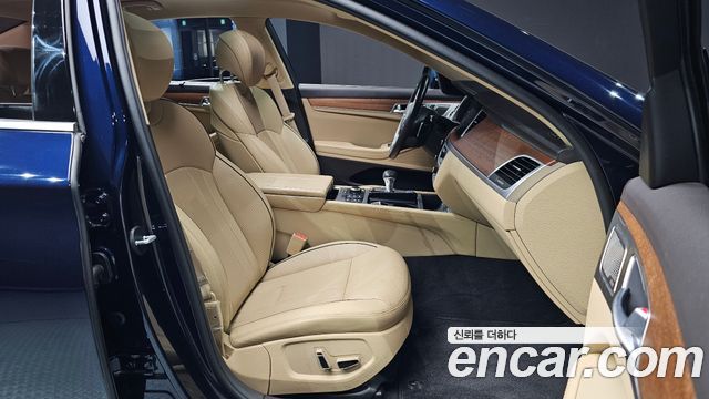 Genesis G80 2019 — photo 18