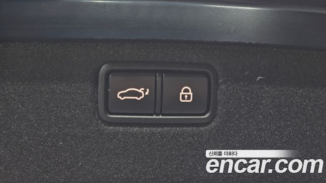 Genesis G80 2019 — photo 35