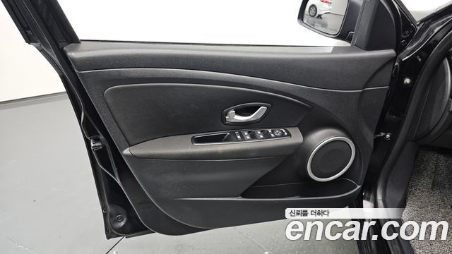 Renault Korea SM3 2016 — photo 14