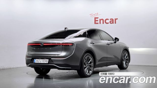 Toyota Crown 2026 — photo 2