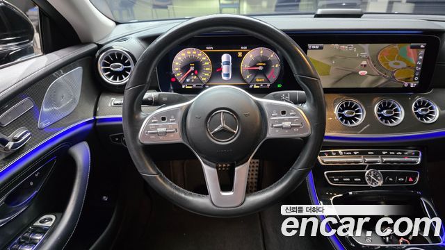 Mercedes-Benz CLS-Class 2019 — photo 19