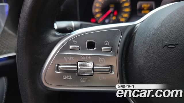 Mercedes-Benz CLS-Class 2019 — photo 26