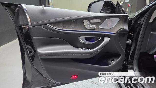 Mercedes-Benz CLS-Class 2019 — photo 14