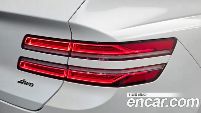 Genesis GV80 2020 — photo 9