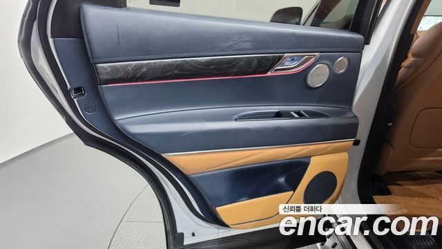 Genesis GV80 2020 — photo 15