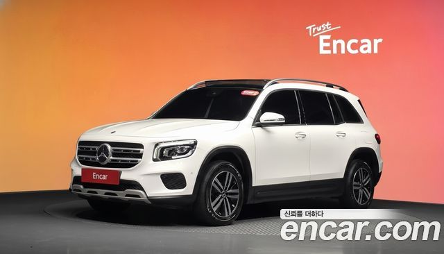 Mercedes-Benz GLB-Class 2021 — photo 1