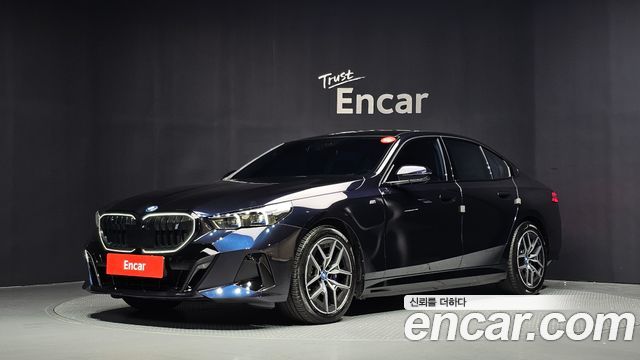 BMW i5 2024 — photo 1
