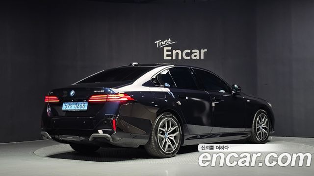 BMW i5 2024 — photo 2