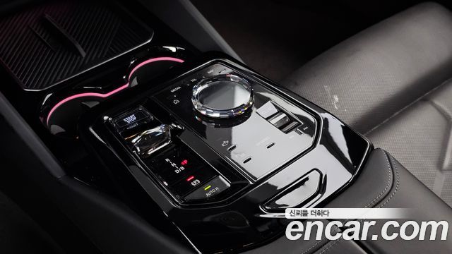 BMW i5 2024 — photo 12