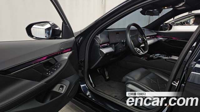 BMW i5 2024 — photo 13