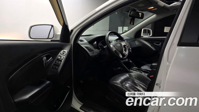 Hyundai Tucson 2011 — photo 10