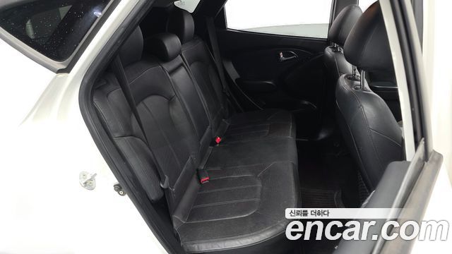 Hyundai Tucson 2011 — photo 12