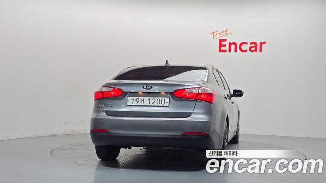 Kia K3 2015 — photo 4