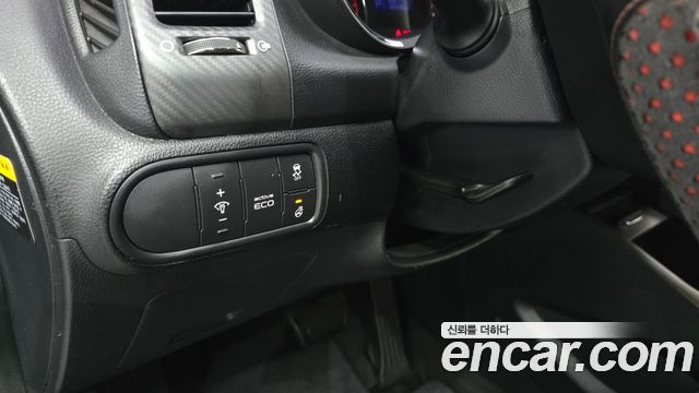 Kia K3 2015 — photo 25