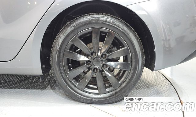 Kia K3 2015 — photo 7