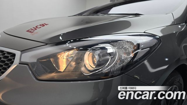 Kia K3 2015 — photo 8