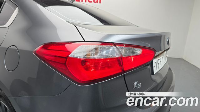 Kia K3 2015 — photo 9