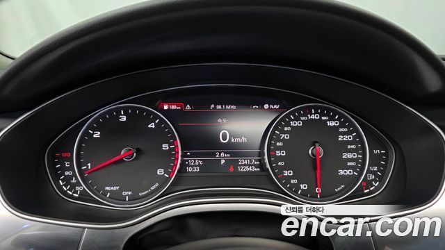 Audi A7 2016 — photo 8